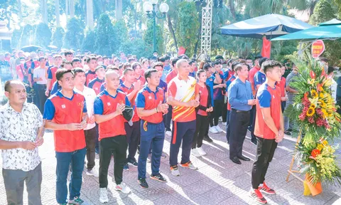 Trung tâm Huấn luyện Thể thao Quốc gia Hà Nội dâng hương tưởng niệm các Anh hùng liệt sĩ