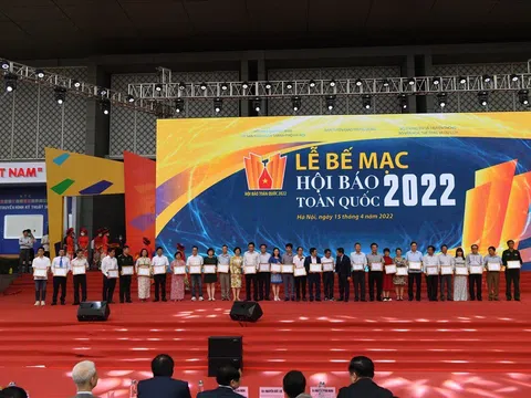 Chùm ảnh: Bế mạc Hội báo toàn quốc 2022