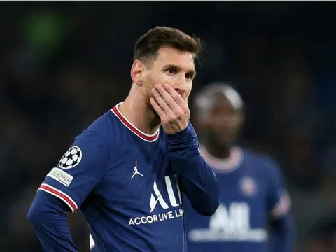 Paris Saint-Germain lại nhận tin không vui từ Lionel Messi