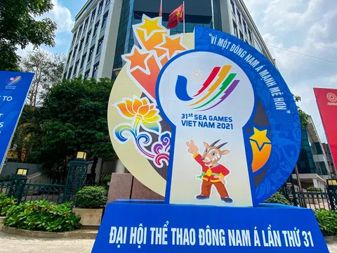 Hà Nội: Đường phố trang hoàng rực rỡ chào đón SEA Games 31