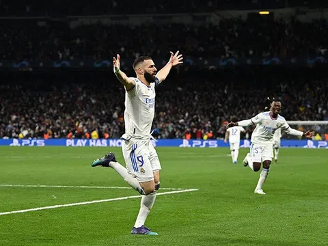 Tiền đạo Benzema cân bằng kỉ lục ghi bàn của C.Ronaldo