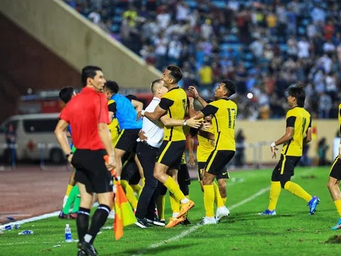 Chơi thiếu người, U23 Thái Lan chấp nhận thua U23 Malaysia