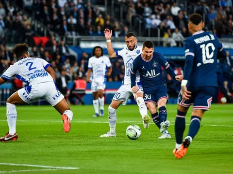 Phung phí cơ hội, Paris Saint-Germain bị Troyes cầm hòa ngay trên sân nhà