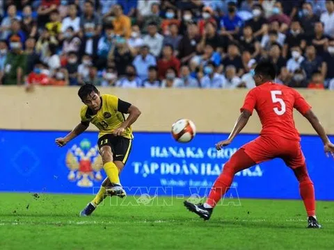 U23 Malaysia vẫn đứng đầu bảng B dù bị U23 Singapore cầm hòa