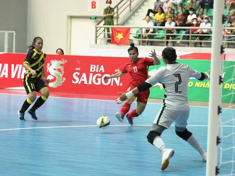 Thắng Malaysia, tuyển futsal nữ Việt Nam củng cố ngôi đầu Bảng xếp hạng