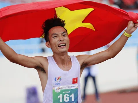 Hoàng Nguyên Thanh giành tấm huy chương vàng lịch sử cho marathon Việt Nam