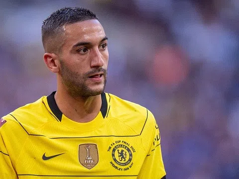 Chelsea chia tay thêm cầu thủ, rao bán Hakim Ziyech