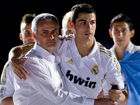 HLV Jose Mourinho muốn tái ngộ với Cristiano Ronaldo tại AS Roma
