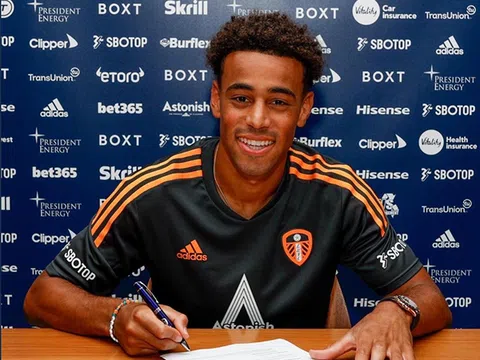 Chi 20 triệu bảng, Leeds United đón tân binh thứ 5 trong mùa hè 2022