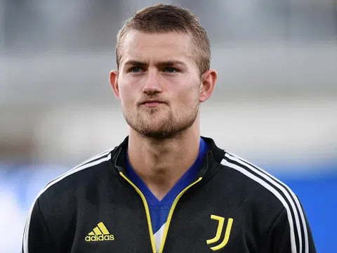 Huấn luyện viên Allegri tiết lộ De Ligt đã có cuộc gặp với Bayern Munich