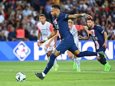 Neymar lập cú đúp, Paris Saint-Germain vùi dập Montpellier trên sân nhà