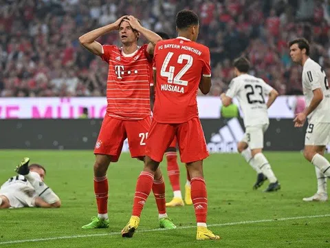 Bayern Munich bị chia điểm trên sân nhà, Dortmund giành chiến thắng trên sân khách