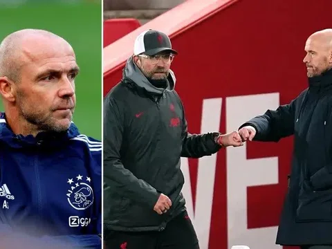 Huấn luyện viên Ajax tuyên bố học lối chơi của Man United để đấu Liverpool