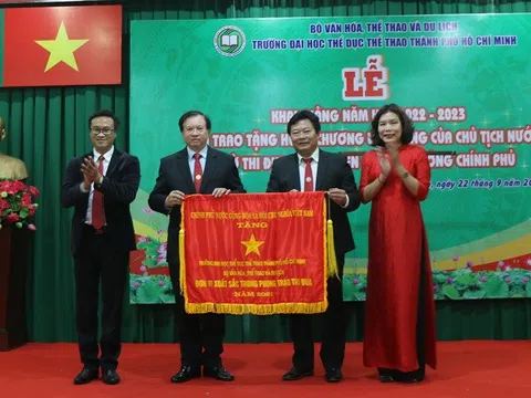 Lễ Khai giảng Trường Đại học Thể dục thể thao thành phố Hồ Chí Minh năm học 2022-2023: Khen thưởng nhiều cá nhân xuất sắc