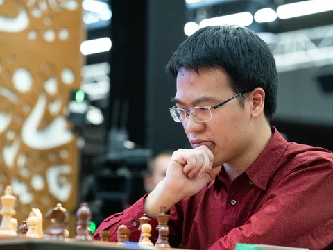 Lê Quang Liêm vào tứ kết Generation Cup 2022