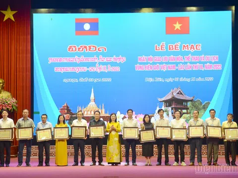 Bế mạc Ngày hội giao lưu văn hóa, thể thao và du lịch vùng biên giới Việt Nam - Lào lần thứ III