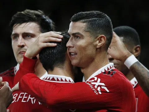 Cristiano Ronaldo phấn khích sau chiến thắng trước Sheriff tại Europa League