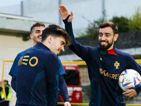 Bruno Fernandes khẳng định chưa biết về cuộc phỏng vấn của Cristiano Ronaldo