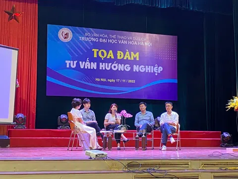 Tọa đàm tư vấn hướng nghiệp cho sinh viên Trường Đại học Văn Hóa Hà Nội