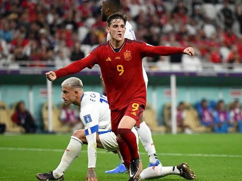 "Ngôi sao" trẻ Tây Ban Nha tái hiện kỷ lục của 'Vua bóng đá' Pele