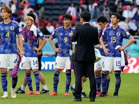 Bảng E > Nhật Bản 0 - 1 Costa Rica: Đường quang chẳng đi, Nhật đâm quàng bụi rậm 