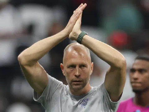 Huấn luyện viên đội tuyển Mỹ xin lỗi Iran trước trận đấu quyết định