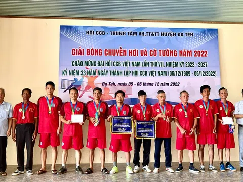 Hơn 100 vận động viên tham gia giải bóng chuyền hơi và cờ tướng huyện Đạ Tẻh