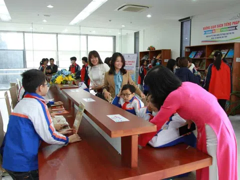 Khai trương không gian sách tiếng Pháp tại Quảng Ninh