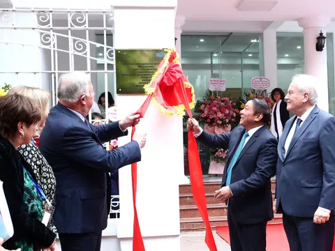 Bộ trưởng Nguyễn Văn Hùng và Chủ tịch Thượng viện Pháp Gérard LARCHER khai trương trụ sở Viện Pháp tại Hà Nội