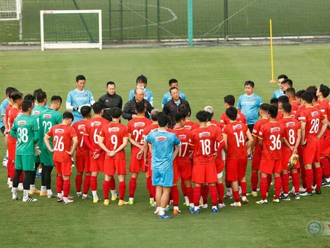 AFF Cup 2022: Huấn luyện viên Park Hang-seo loại 4 cầu thủ trước khi sang Lào