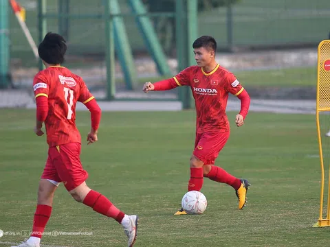 Quang Hải tham gia buổi tập cuối của đội tuyển Việt Nam trước ngày sang Lào