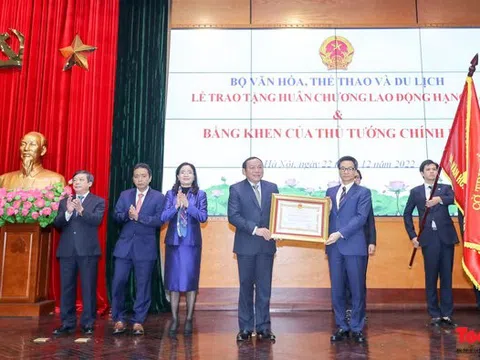Tặng thưởng Huân chương Lao động hạng Ba cho Bộ Văn hóa, Thể thao và Du lịch, Bộ trưởng Nguyễn Văn Hùng