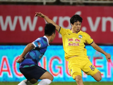 Công Phượng gia nhập Yokohama FC dưới dạng chuyển nhượng tự do