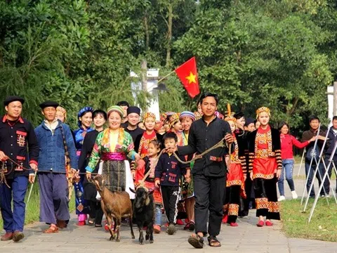 Trải nghiệm Chợ vùng cao ngày Tết giữa Thủ đô