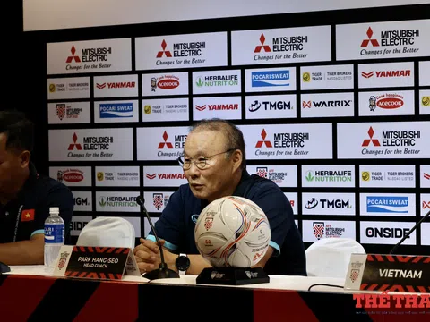 Huấn luyện viên Park Hang-seo nhận trách nhiệm về trận thua trước Thái Lan