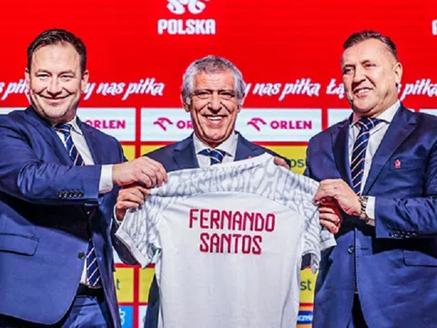 Huấn luyện viên Fernando Santos ngồi “ghế nóng” đội tuyển Ba Lan