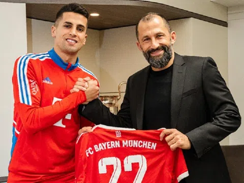 Hậu vệ Joao Cancelo hoàn tất hợp đồng với Bayern Munich