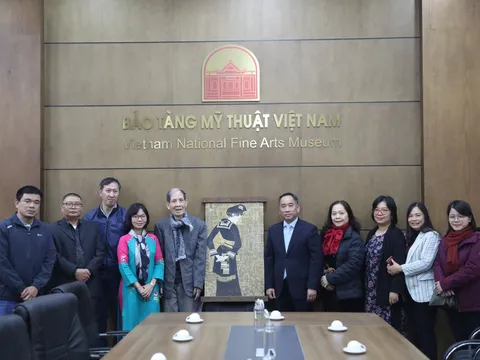Bảo tàng Mỹ thuật Việt Nam tiếp nhận hai tác phẩm nghệ thuật từ châu Âu trở về