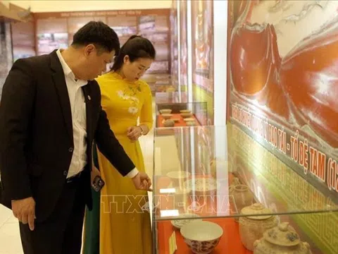Trưng bày gần 500 hiện vật, hình ảnh về Phật giáo vùng Tây Yên Tử
