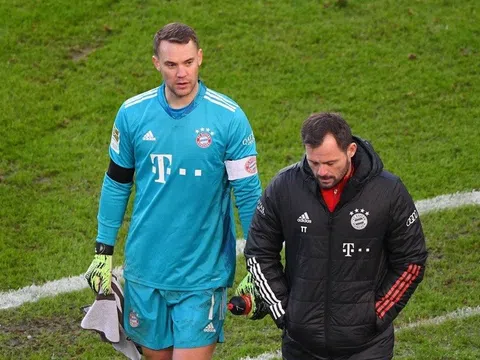 Thủ môn Manuel Neuer công khai chỉ trích Ban lãnh đạo Bayern Munich