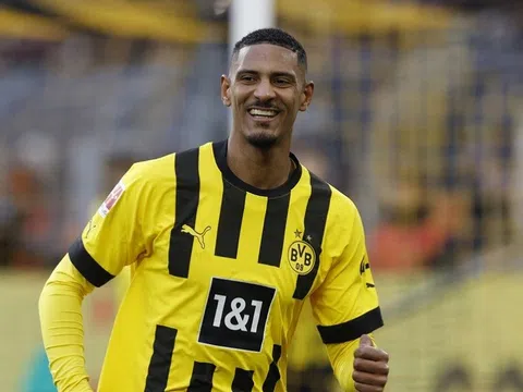 Sebastien Haller rực sáng trong ngày Dortmund "nhấn chìm" đối thủ