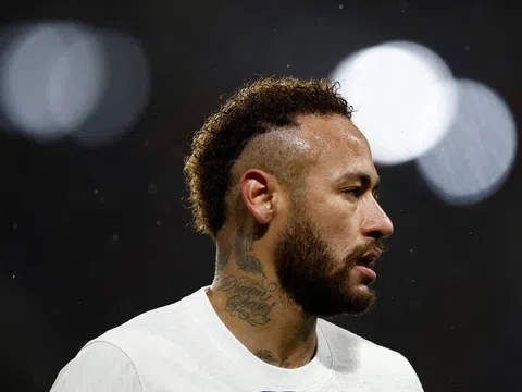 Hội cổ động viên Paris Saint-Germain lại chỉ trích Neymar