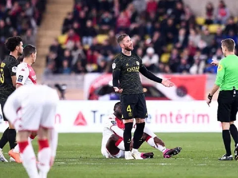 Paris Saint-Germain thua đậm trên sân của AS Monaco