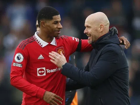 Huấn luyện viên Erik ten Hag không tiếc lời khen ngợi Marcus Rashford