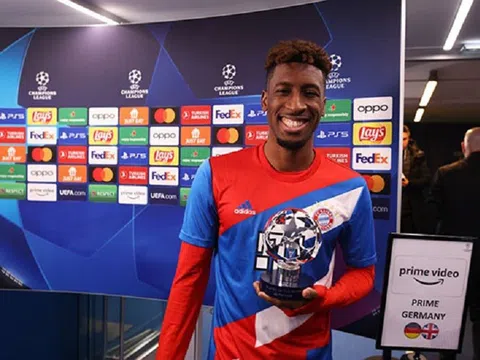 Kingsley Coman phấn khích với bàn thắng vào lưới Paris Saint-Germain