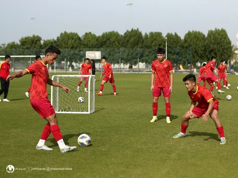 SEA Games 32: Huấn luyện viên Philippe Troussier bắt đầu sàng lọc lực lượng