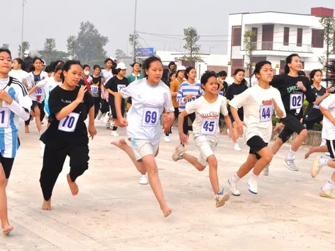 Huyện Kim Sơn tổ chức Ngày chạy Olympic vì sức khỏe toàn dân và giải Việt dã huyện năm 2023