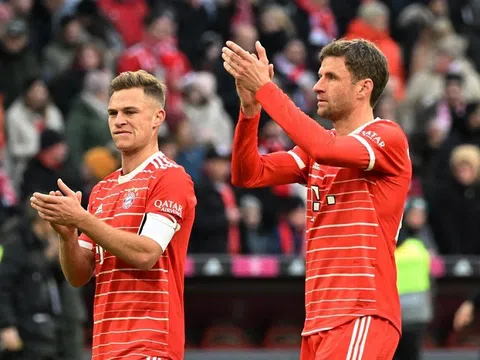 Bayern Munich khủng hoảng nội bộ