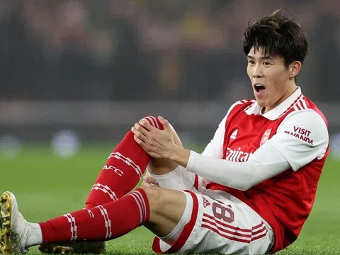 Arsenal vắng Takehiro Tomiyasu đến hết mùa giải