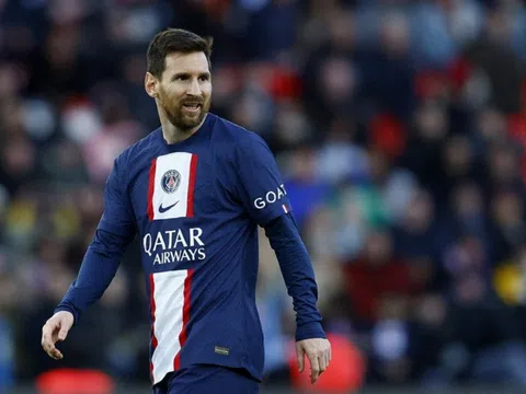 Lionel Messi sẵn sàng giảm lương để trở lại Barcelona?